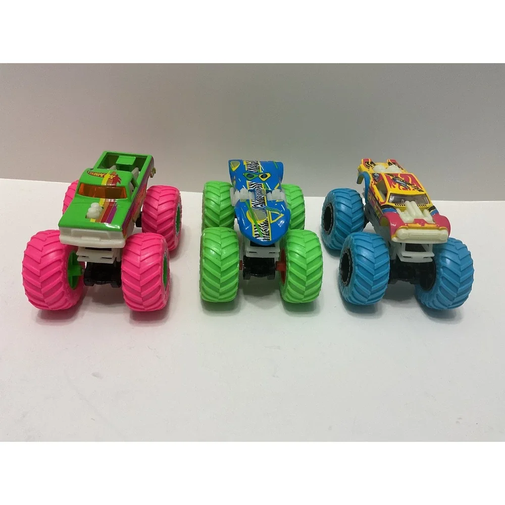 Hot Wheels Monster Trucks Glow in the Dark 3 Pack Green Blue Yellow 1:64 Scale